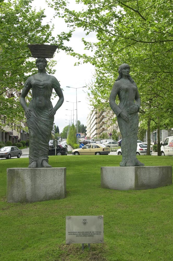 “Monumento à Mulher”