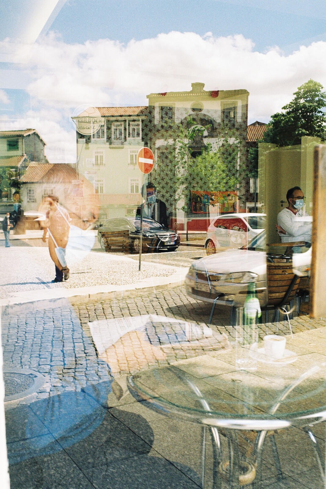 Um Cafezinho Se Faz Favor - Marta Alves